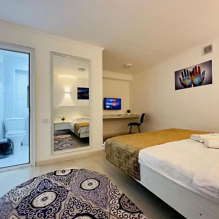 Abs Guest House Ош Екстериор снимка