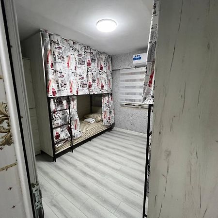 Abs Guest House Ош Екстериор снимка