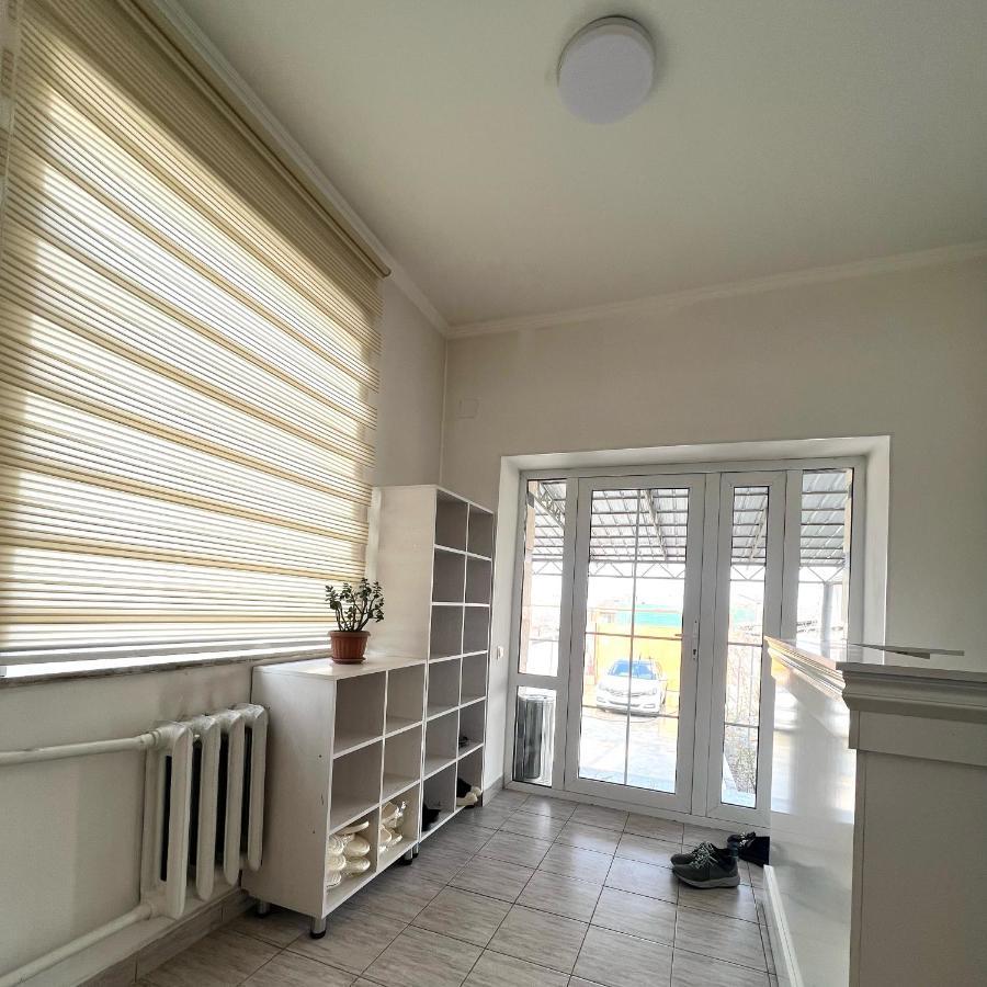 Abs Guest House Ош Екстериор снимка