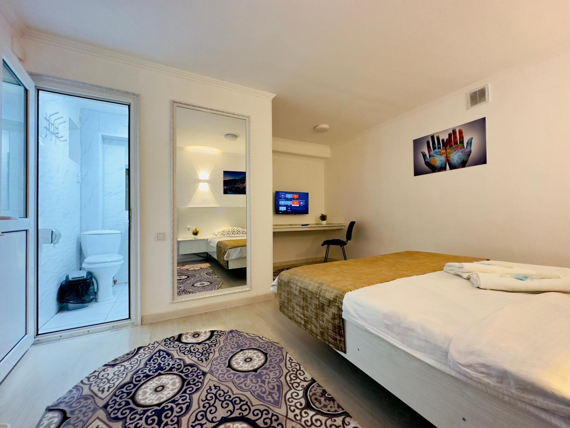 Abs Guest House Ош Екстериор снимка