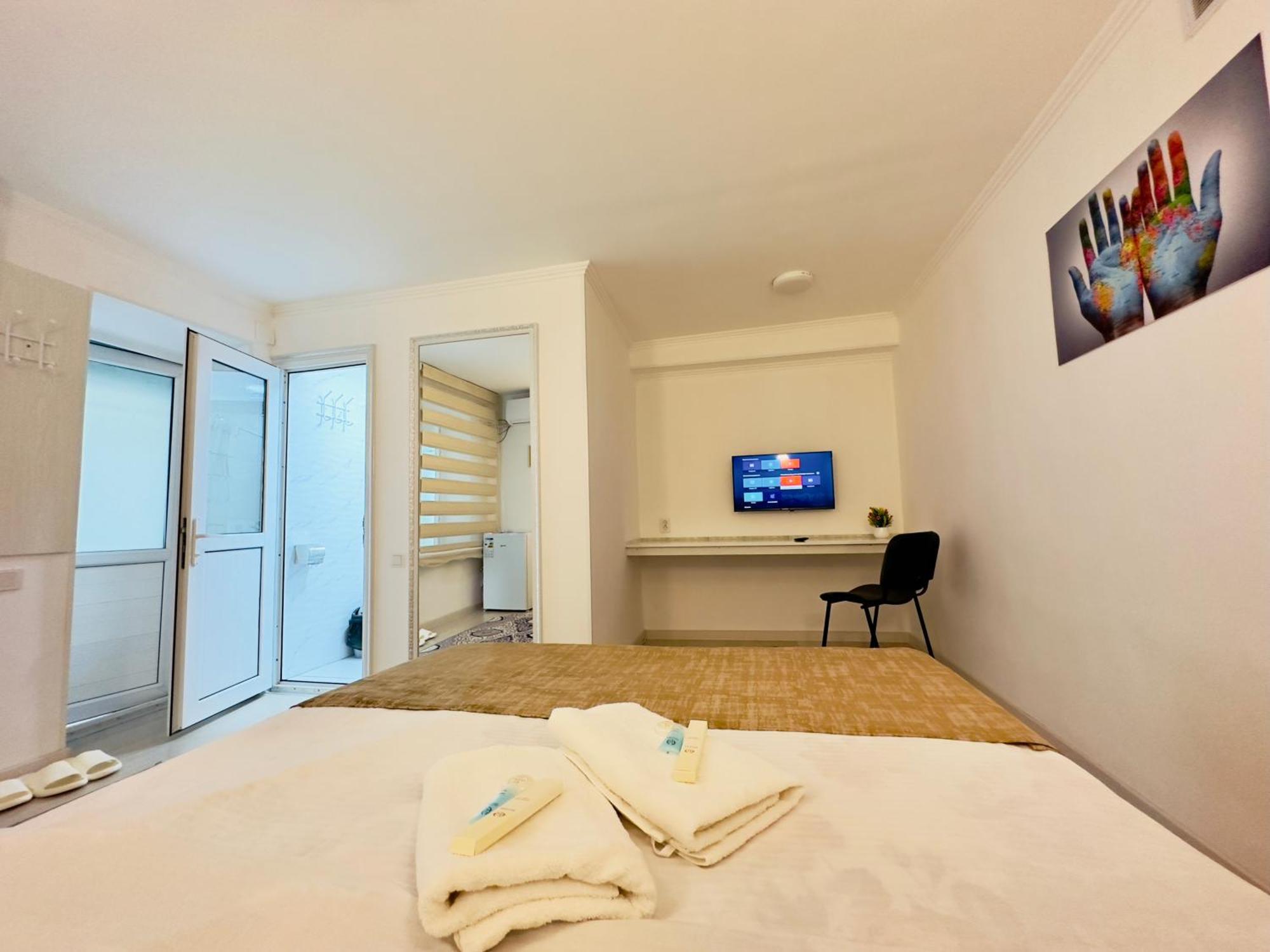 Abs Guest House Ош Екстериор снимка