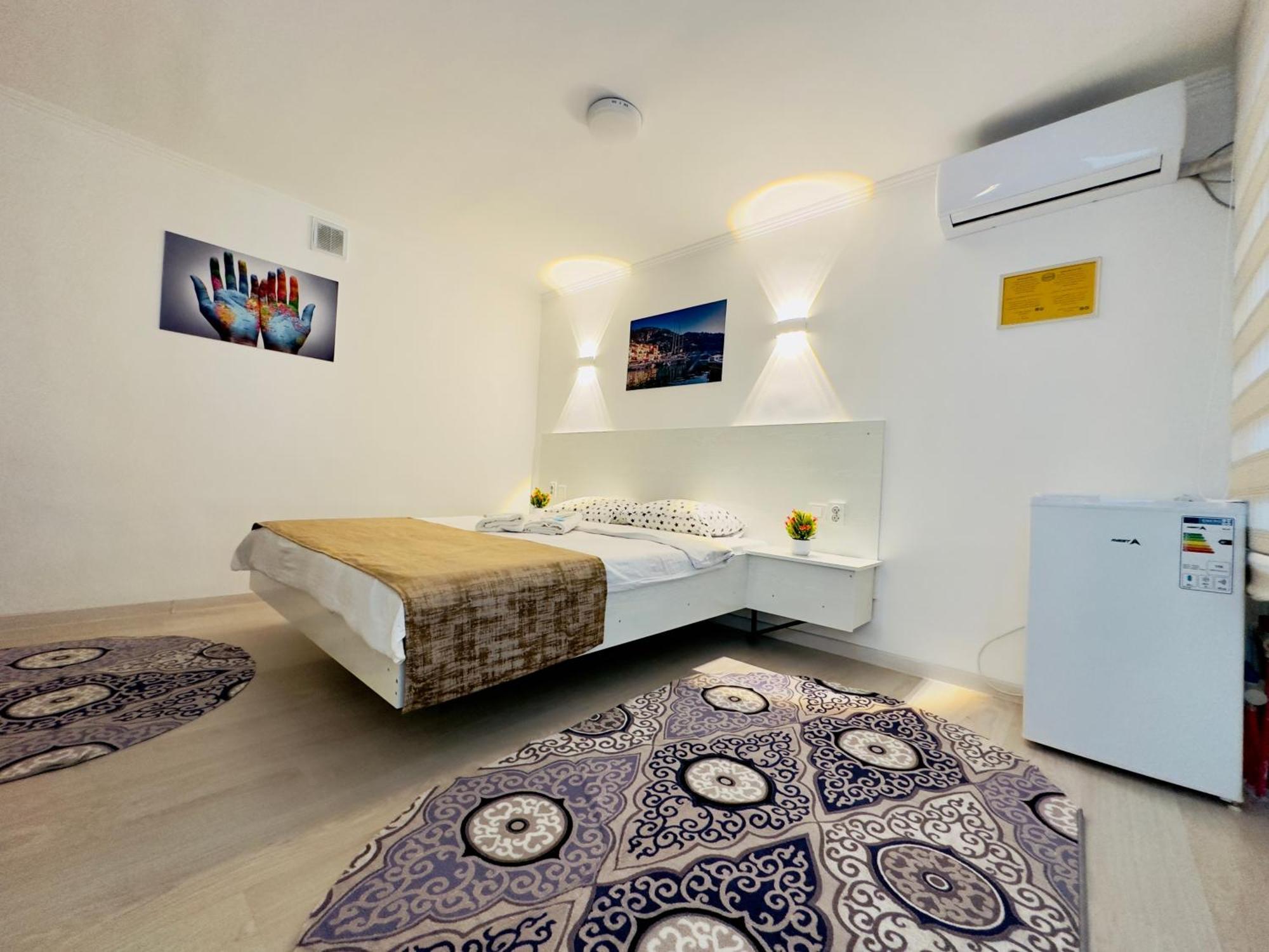 Abs Guest House Ош Екстериор снимка