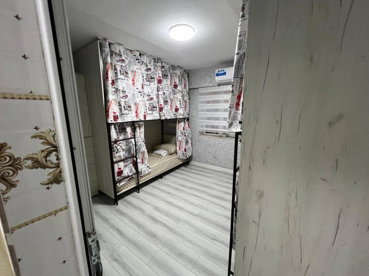 Abs Guest House Ош Екстериор снимка